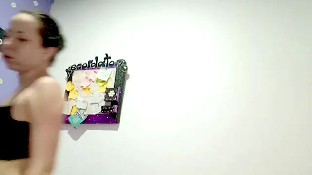 PetiteIvoryQueen19 online show from 06/08/26, 04:35