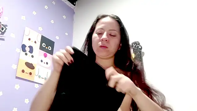 PetiteIvoryQueen19 online show from 06/23/26, 05:27