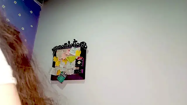 PetiteIvoryQueen19 online show from 06/25/26, 04:56