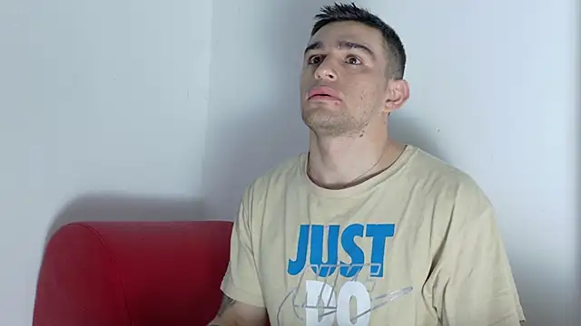 Sexy Alejandro  online show from 05/13/26, 11:51