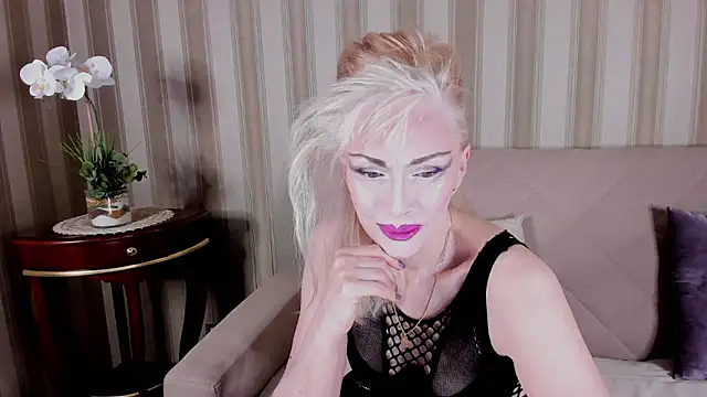 Snapshot of Rita_Farel chatting on 02/02/26, 09:35 Rita Farel online show from 02/02/26, 09:35