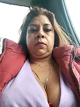 Laura-Hernandez online show from 02/17/25, 10:14