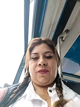 Laura-Hernandez online show from 03/20/25, 03:36