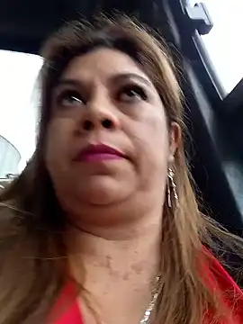 Laura-Hernandez online show from 11/14/25, 03:22