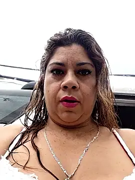 Snapshot of Laura-Hernandez chatting on 01/06/26, 03:16 Laura-Hernandez online show from 01/06/26, 03:16