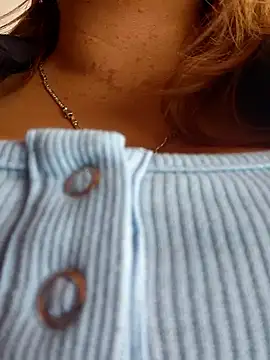 Snapshot of Laura-Hernandez chatting on 03/03/26, 03:40 Laura-Hernandez online show from 03/03/26, 03:40