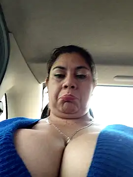 Snapshot of Laura-Hernandez chatting on 03/10/26, 03:50 Laura-Hernandez online show from 03/10/26, 03:50