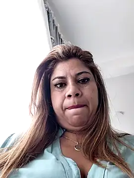 Laura-Hernandez online show from 06/24/26, 03:44