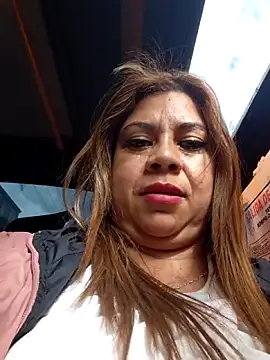 Laura-Hernandez online show from 06/27/26, 08:36