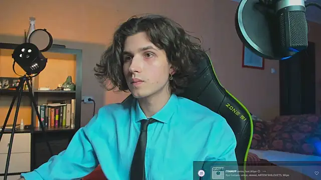 Snapshot of daddyMarty420 chatting on 11/01/25, 03:25 daddyMarty420 online show from 11/01/25, 03:25