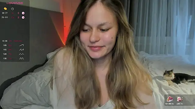 Snapshot of BritneyRoot chatting on 01/29/25, 07:32 BritneyRoot online show from 01/29/25, 07:32
