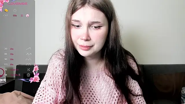 Snapshot of sandravegas1 chatting on 02/14/25, 12:36 sandravegas1 online show from 02/14/25, 12:36