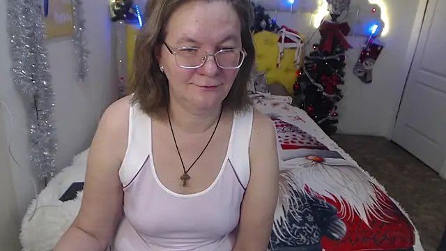 Snapshot of HolyMilfa chatting on 01/09/25, 07:42 HolyMilfa online show from 01/09/25, 07:42