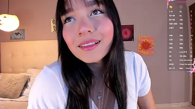 Maia W10 online show from 06/04/26, 12:33