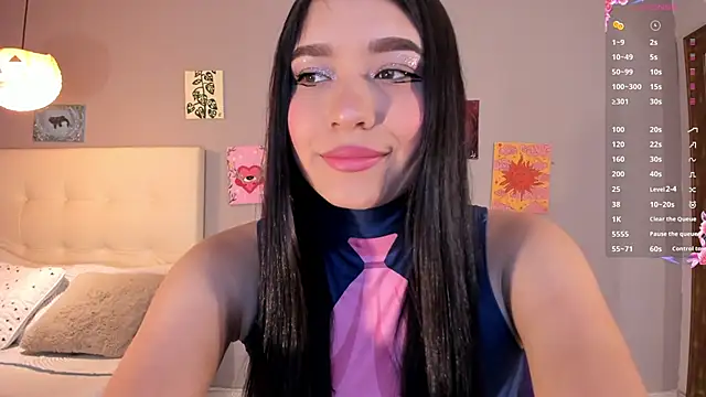 Maia W10 online show from 06/12/26, 12:26