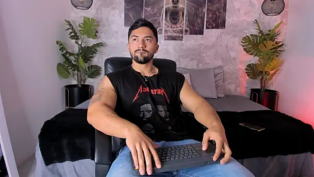 Regan   online show from 03/19/25, 04:03