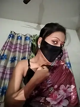 Snapshot of Nadia-2 chatting on 12/19/25, 09:11 Nadia-2 online show from 12/19/25, 09:11