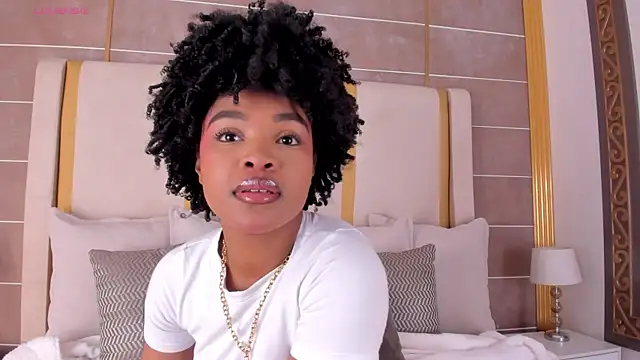 AriaFoster online show from 11/07/25, 11:49