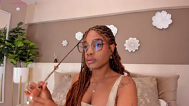 AriaFoster online show from 11/13/25, 04:00