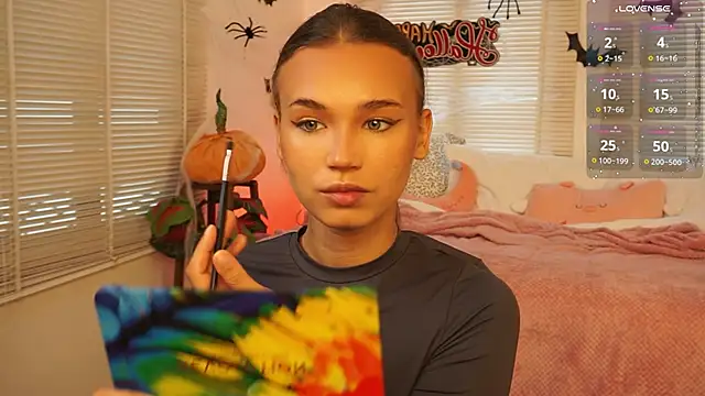 Snapshot of lexicoyy_ chatting on 10/31/25, 05:41 lexicoyy online show from 10/31/25, 05:41