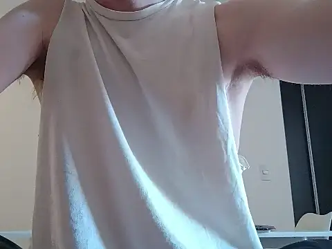 Snapshot of Billmodelo chatting on 10/10/25, 12:48 Billmodelo online show from 10/10/25, 12:48