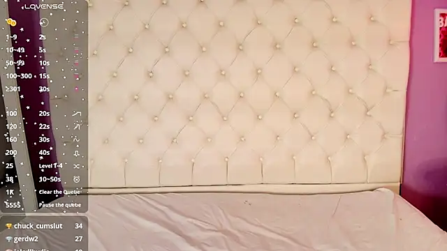 Trixiroy online show from 02/15/25, 02:37