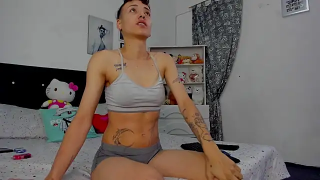 Snapshot of megan_100 chatting on 11/13/25, 06:40 megan 100 online show from 11/13/25, 06:40