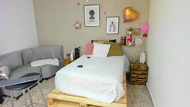 Snapshot of afrodita_martinez chatting on 02/20/25, 08:58 afrodita martinez online show from 02/20/25, 08:58