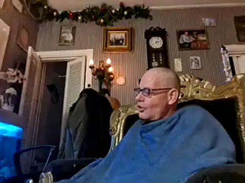 Snapshot of Maikel1981-NL chatting on 01/11/25, 01:06 Maikel1981-NL online show from 01/11/25, 01:06