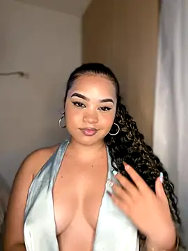 Lucy wilson5 online show from 11/07/25, 03:28