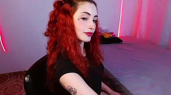 Snapshot of Eternal_Garden chatting on 02/10/25, 10:51 Eternal Garden online show from 02/10/25, 10:51