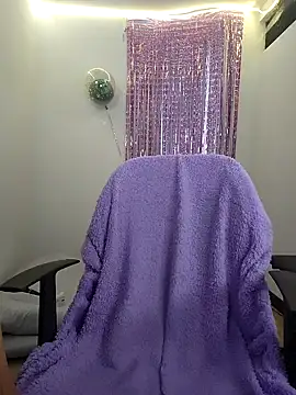 Snapshot of 911Calling chatting on 02/11/25, 09:14 911Calling online show from 02/11/25, 09:14