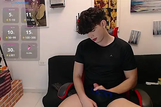 Angelo-cianuro- online show from 10/22/25, 10:20