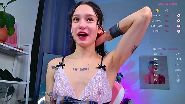 MyLou  online show from 11/29/25, 03:15