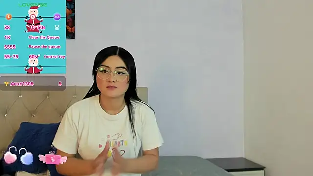 Snapshot of Dulce_amg chatting on 12/16/24, 12:27 Dulce amg online show from 12/16/24, 12:27