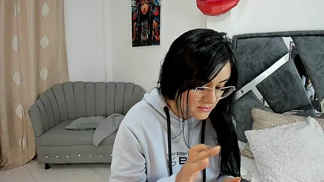 Snapshot of Dulce_amg chatting on 05/19/26, 02:07 Dulce amg online show from 05/19/26, 02:07