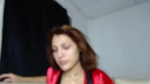 Snapshot of alexandra_lorens chatting on 10/24/25, 01:46 alexandra lorens online show from 10/24/25, 01:46