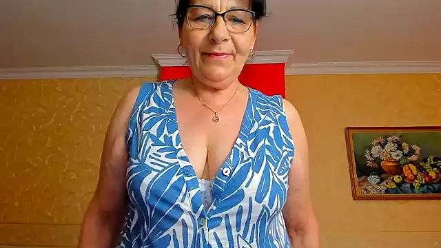Snapshot of sweetangell69_ chatting on 06/13/26, 03:48 sweetangell69 online show from 06/13/26, 03:48
