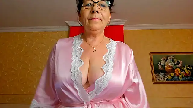 Snapshot of sweetangell69_ chatting on 06/14/26, 03:52 sweetangell69 online show from 06/14/26, 03:52