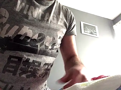 shyfucker23 online show from 01/06/26, 02:21