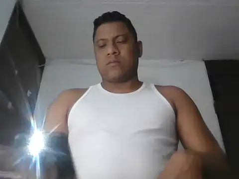 latinblack01 online show from 11/02/25, 04:59