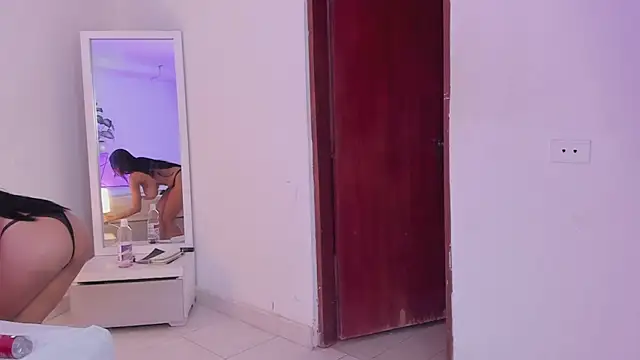 Alhana pulido online show from 12/28/24, 11:26