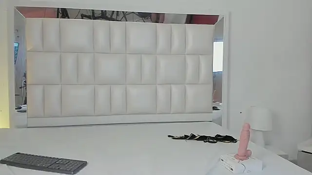 Alhana pulido online show from 02/08/25, 11:13