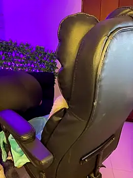 angel natural online show from 11/05/25, 08:42