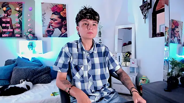 ZuryRamirez  online show from 12/14/25, 08:13