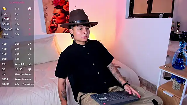 Snapshot of ZuryRamirez_ chatting on 06/16/26, 04:59 ZuryRamirez online show from 06/16/26, 04:59