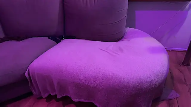 Snapshot of MiliExteraaa chatting on 03/15/25, 03:18 MiliExteraaa online show from 03/15/25, 03:18