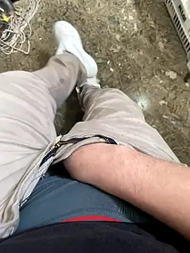 Snapshot of Hjsjsjsjjd chatting on 09/24/25, 03:59 Hjsjsjsjjd online show from 09/24/25, 03:59