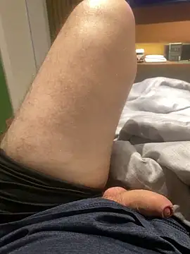 Snapshot of Hjsjsjsjjd chatting on 10/16/25, 05:14 Hjsjsjsjjd online show from 10/16/25, 05:14