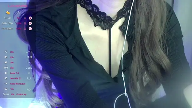 Snapshot of yaya_fun chatting on 12/30/24, 04:19 yaya fun online show from 12/30/24, 04:19